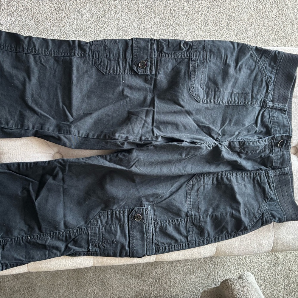 Lee Women’s Dark Gray Cargo Capris